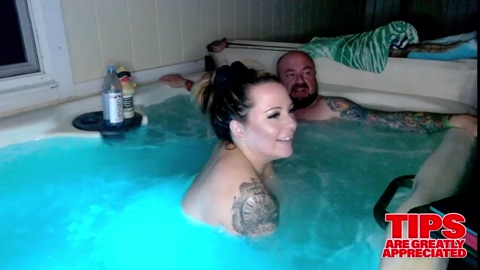 2freakycouple24  30-03-2023